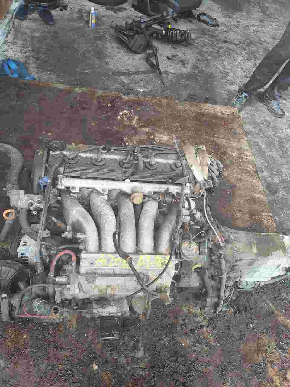 Honda - Legend (1986) 6 Cylinder, 2.5 Litre ENGINE