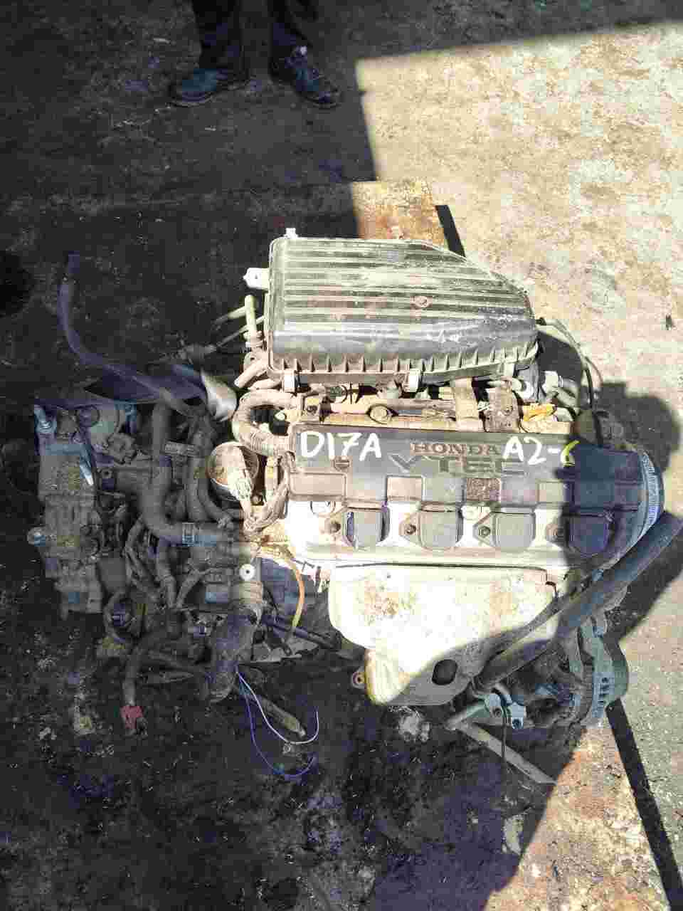 Honda - Civic (2001) 4 Cylinder, 1.7 Litre ENGINE
